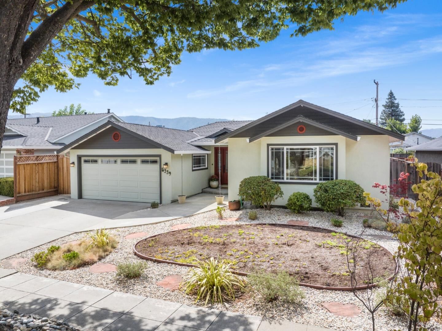 Property Photo: 5339 Calderwood Lane CA 95118