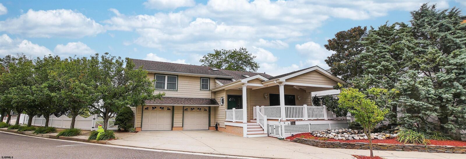 Property Photo: 12 Edgemar Cir NJ 08402