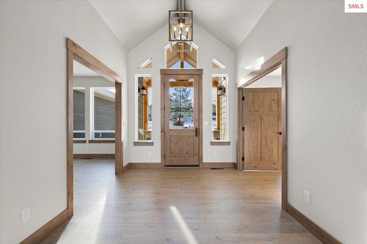 Property Photo:  1503 W Remmick Street  ID 83835 