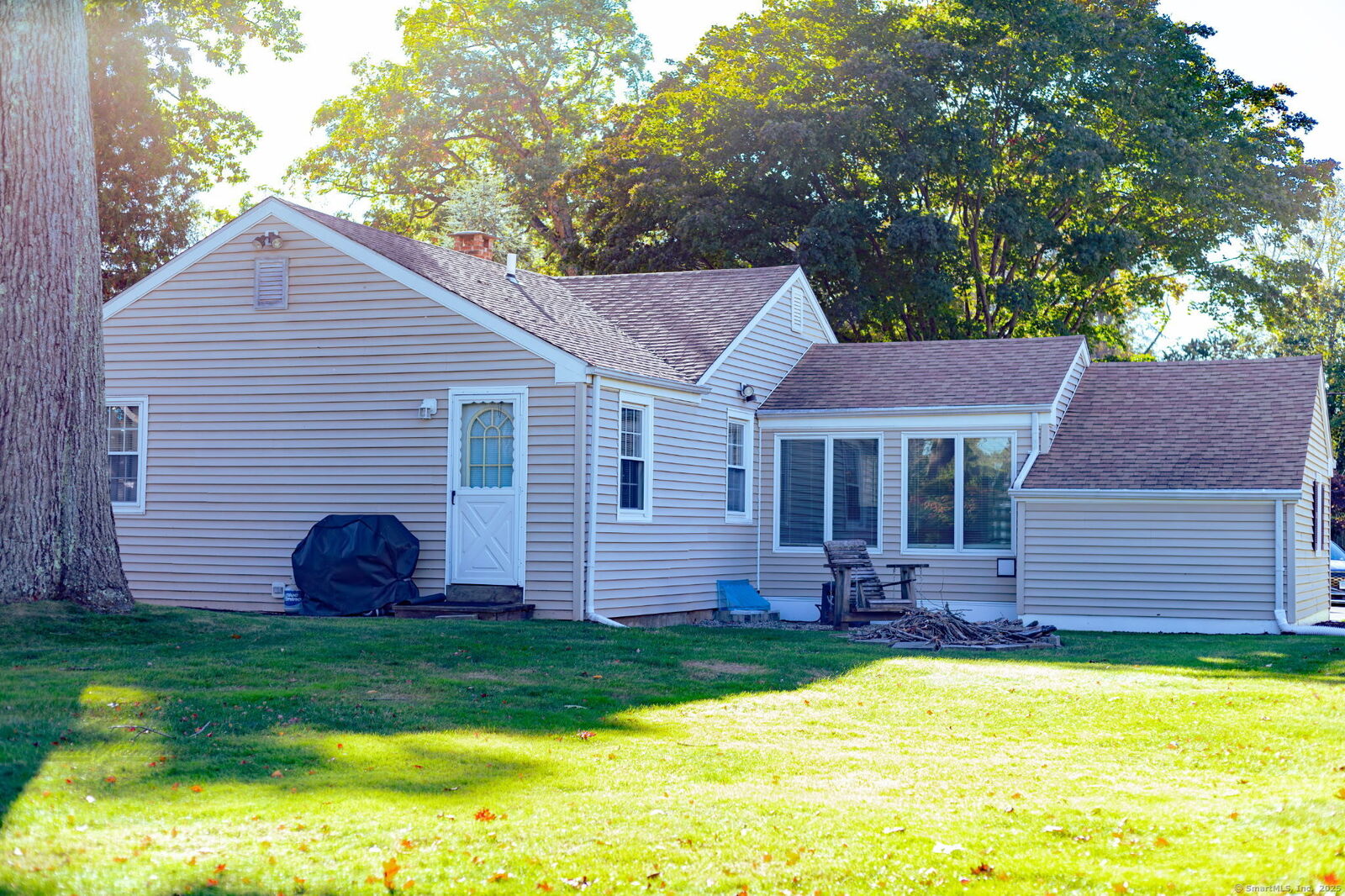 Property Photo: 17 Oakwood Manor CT 06416