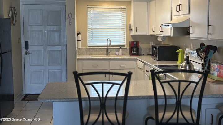 Property Photo:  1251 S Atlantic Avenue  FL 32931 