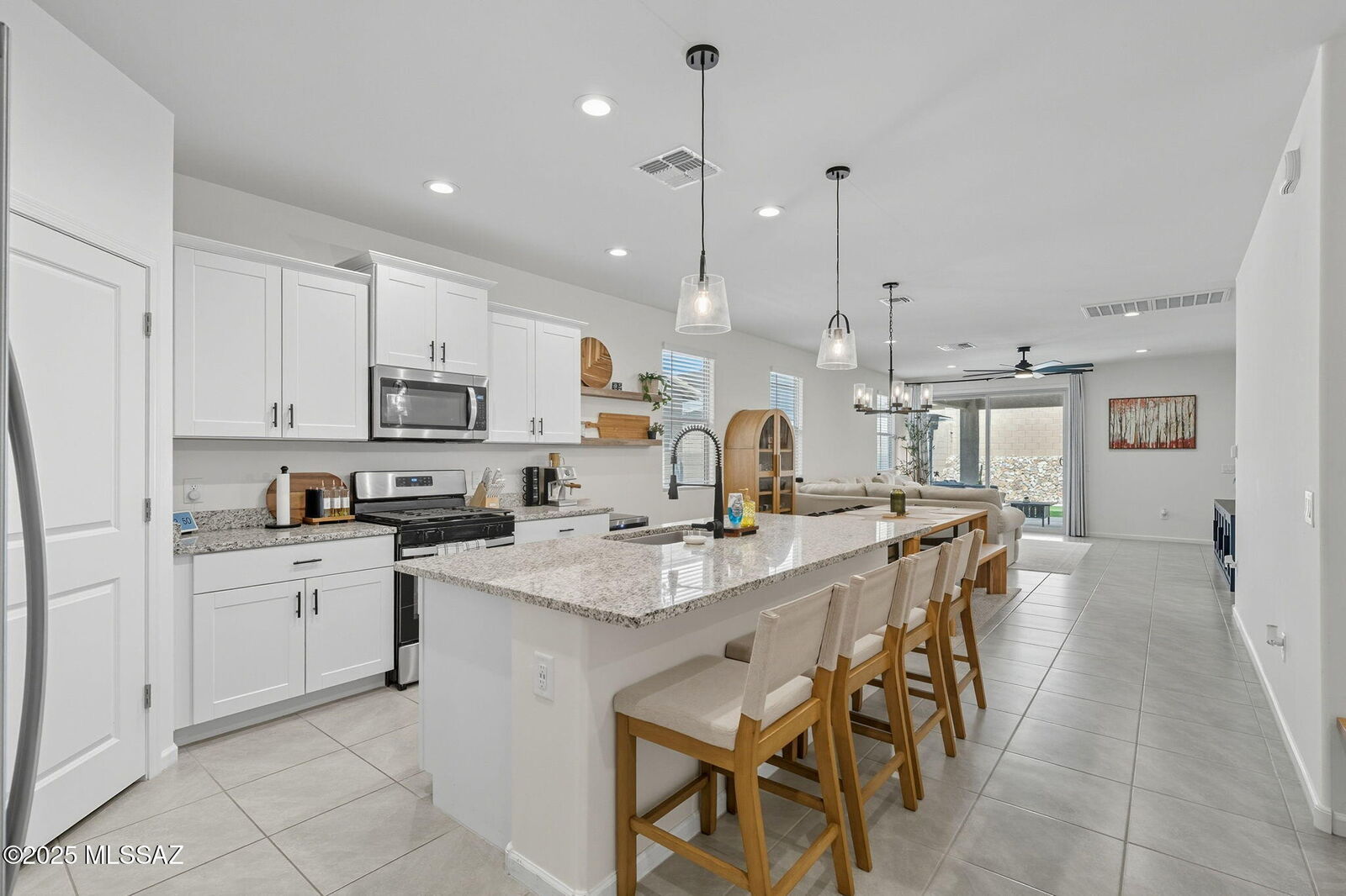 Property Photo:  6627 E Paseo De Sambuca  AZ 85756 