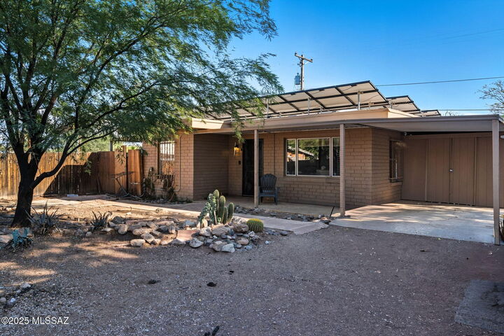 Property Photo:  4842 E 1st Street  AZ 85711 
