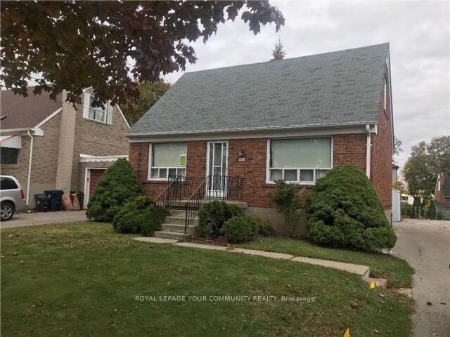 42 Yorkdale Crescent  Toronto ON M9M 1C1 photo