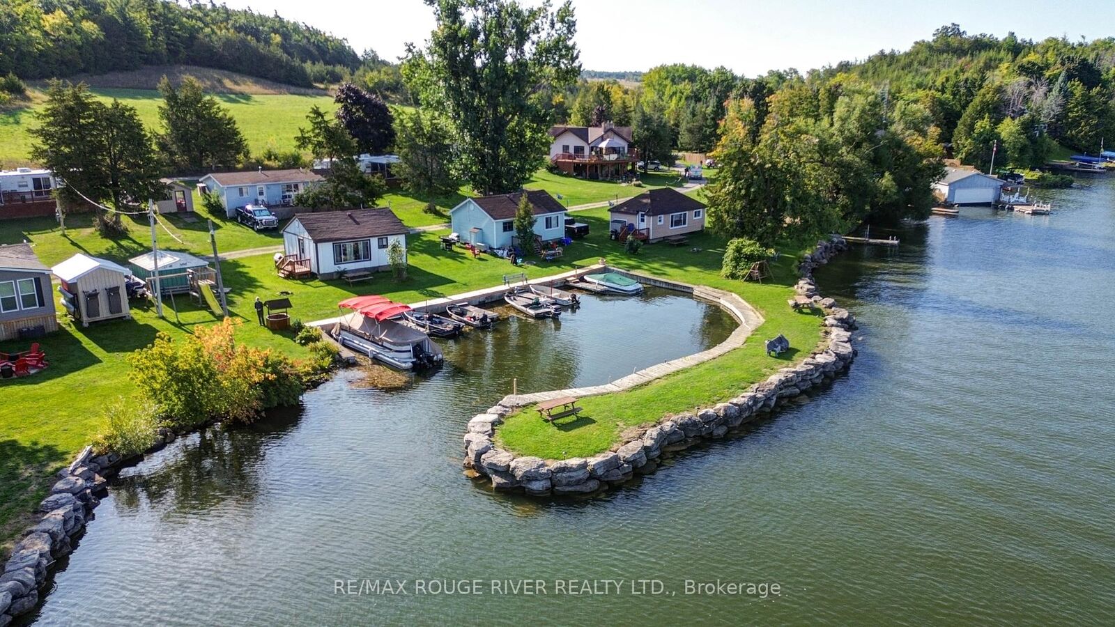 Property Photo:  68 Robins Road 198  ON K0K 2X0