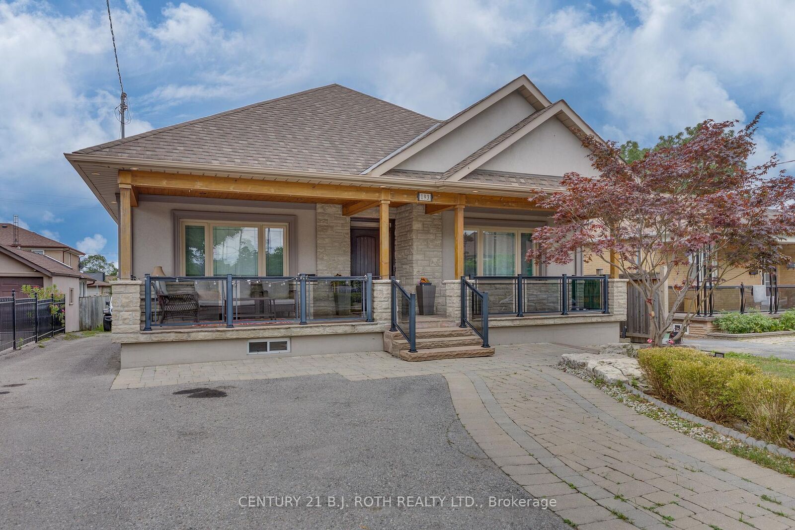 Photo de la propriété:  193 Epsom Downs Drive  ON M3M 1S8 