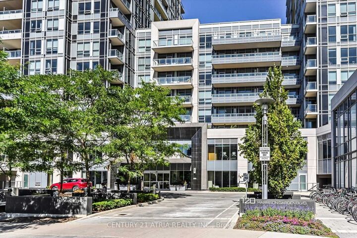Photo de la propriété:  120 Harrison Garden Boulevard 1235  ON M2N 0H1 