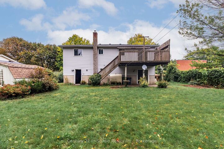 Property Photo:  526 Crawford Street  ON N0H 2C2