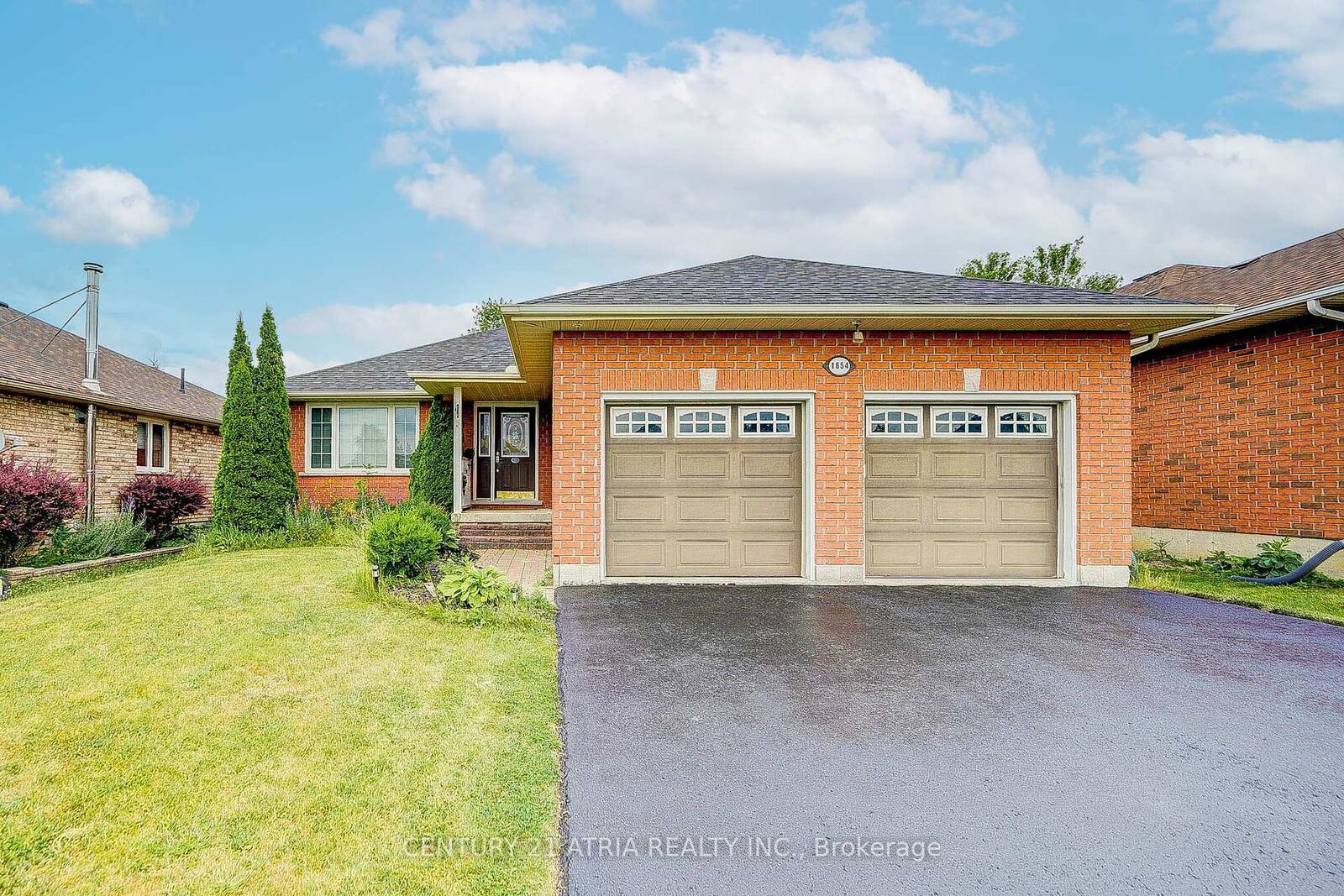 Property Photo:  1654 Ravenwood Drive  ON K9K 2R1 