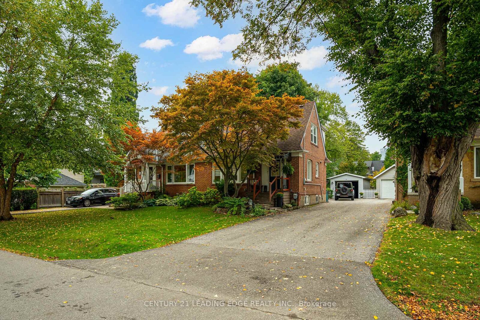 Photo de la propriété:  52 Green Lanes N/A  ON M8Z 4V7 
