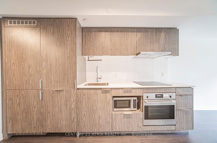 Property Photo:  60 Shuter Street 307  ON M5B 1A8 