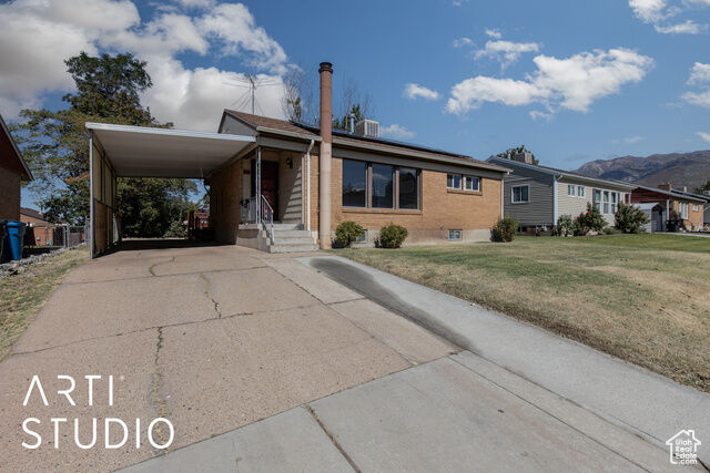 Property Photo:  358 W 4675 S  UT 84405 