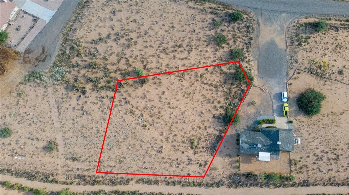 Property Photo: 7950 E Saddleback Place AZ 86401