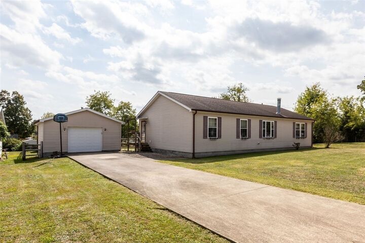 Property Photo:  401 E. George St.  PA 15320 