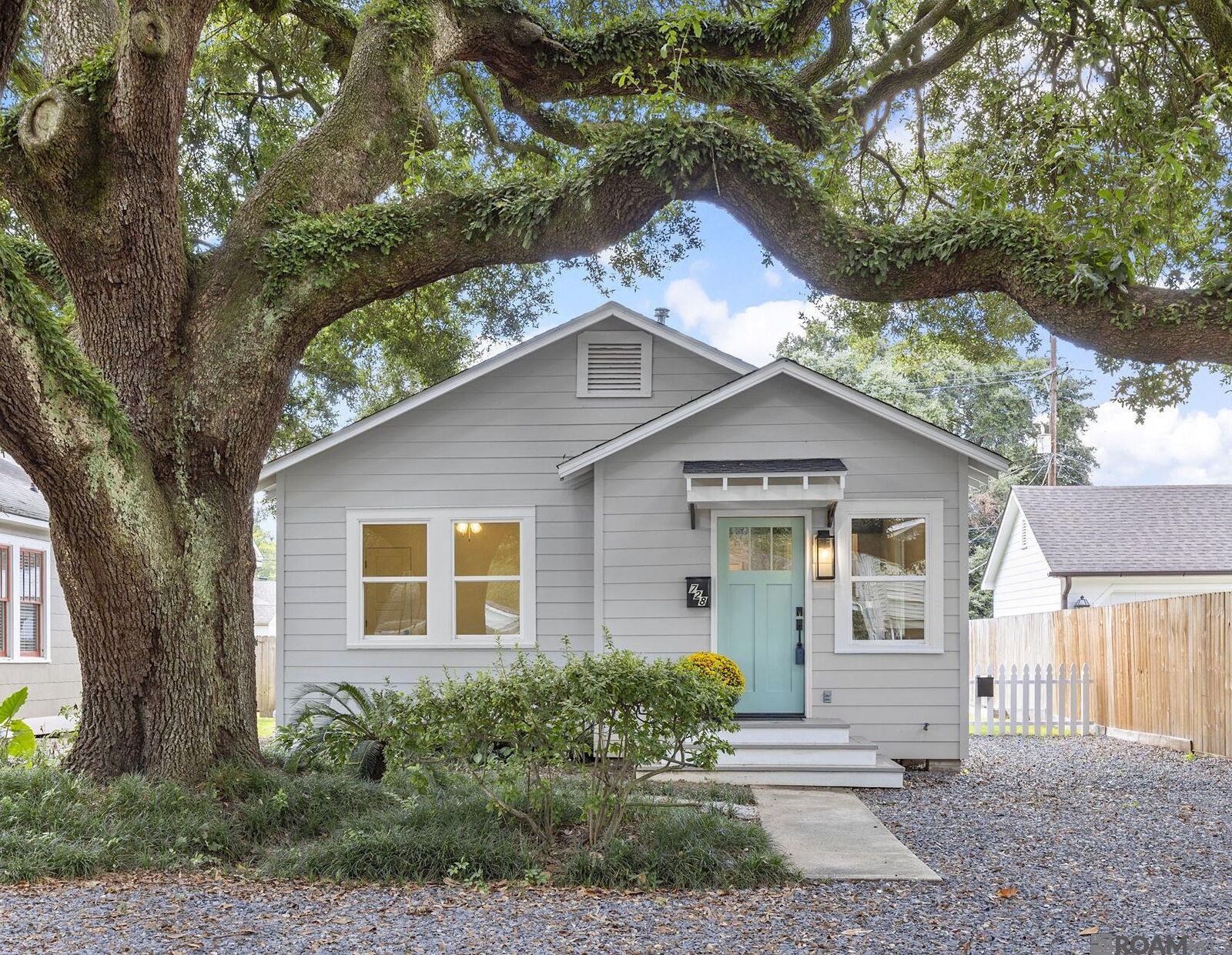 Property Photo:  728 Steele Blvd  LA 70806 