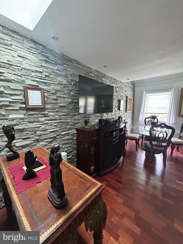 Property Photo:  1318 E Duval Street  PA 19138 