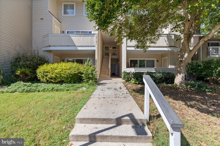 13121 Wonderland Way 13-140  Germantown MD 20874 photo