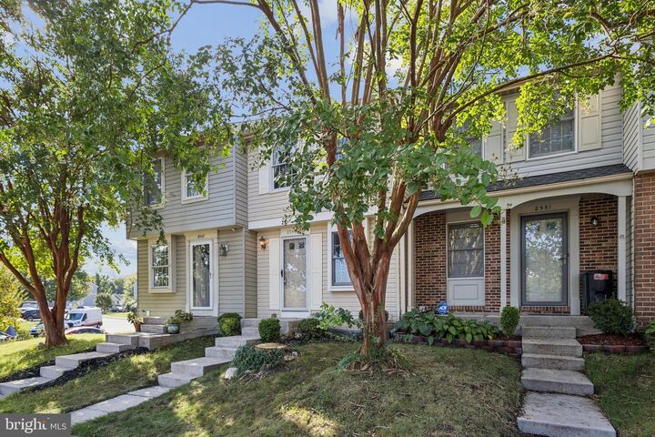 Property Photo:  8549 Blackfoot Court  VA 22079 