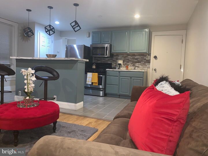 Property Photo:  226 Roxborough Avenue 2  PA 19128 