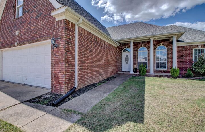 Property Photo:  18 Emma Drive  AR 72023 
