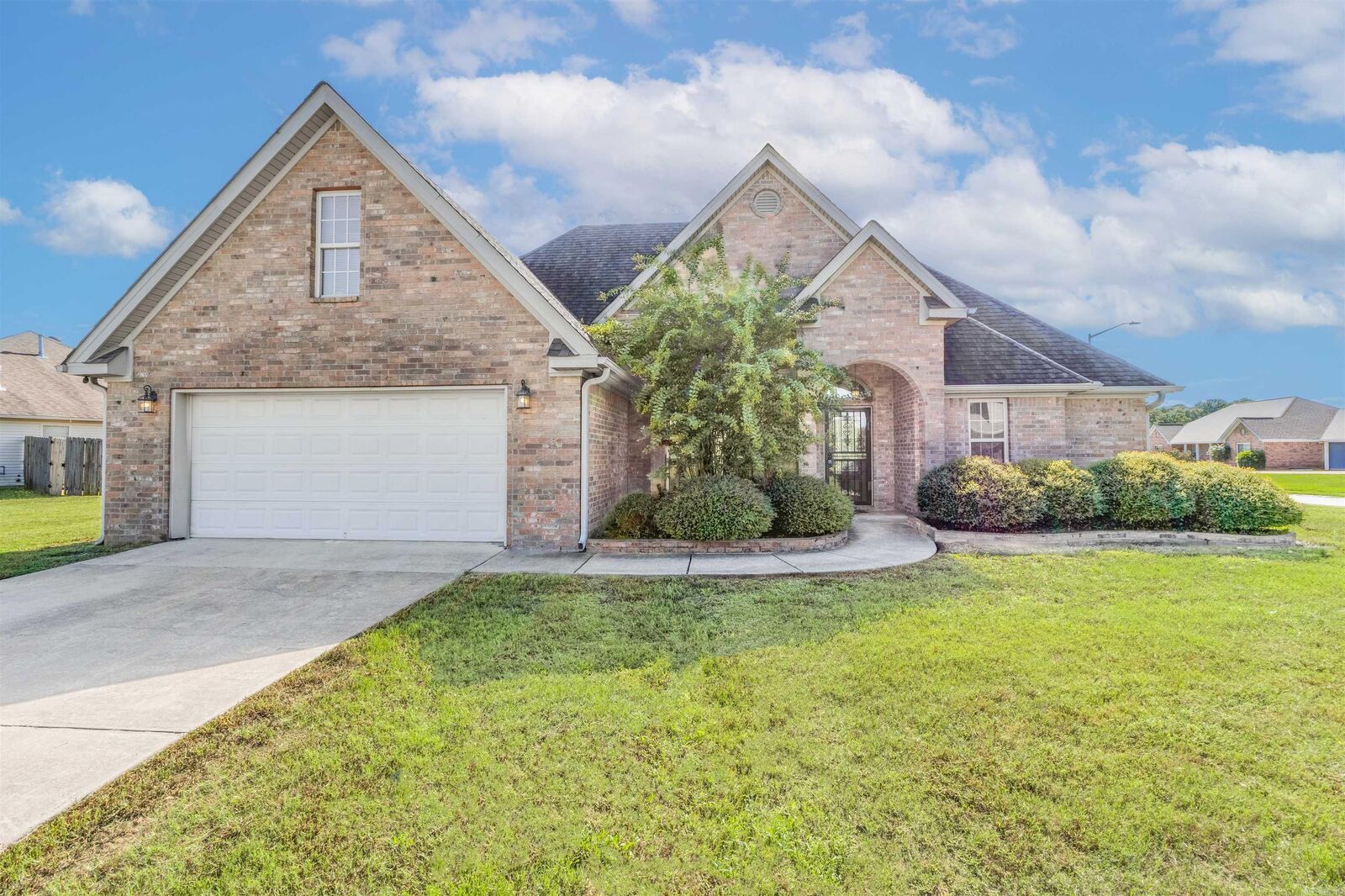 Property Photo:  14000 Knighton Cove  AR 72117 