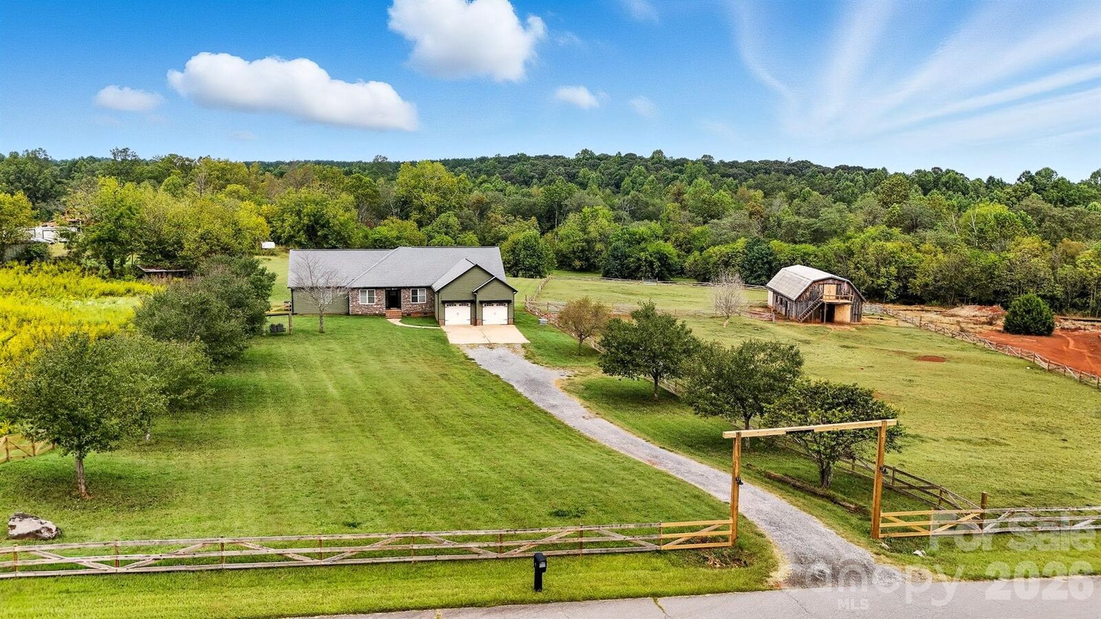 Property Photo:  1865 Rockdam Creek Court  NC 28092 