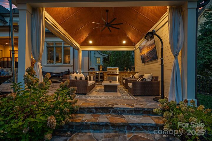 Property Photo:  20517 Queensdale Drive  NC 28031 
