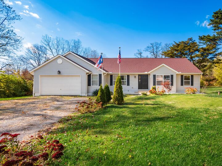 Property Photo: 228 Jones SW Avenue OH 43062