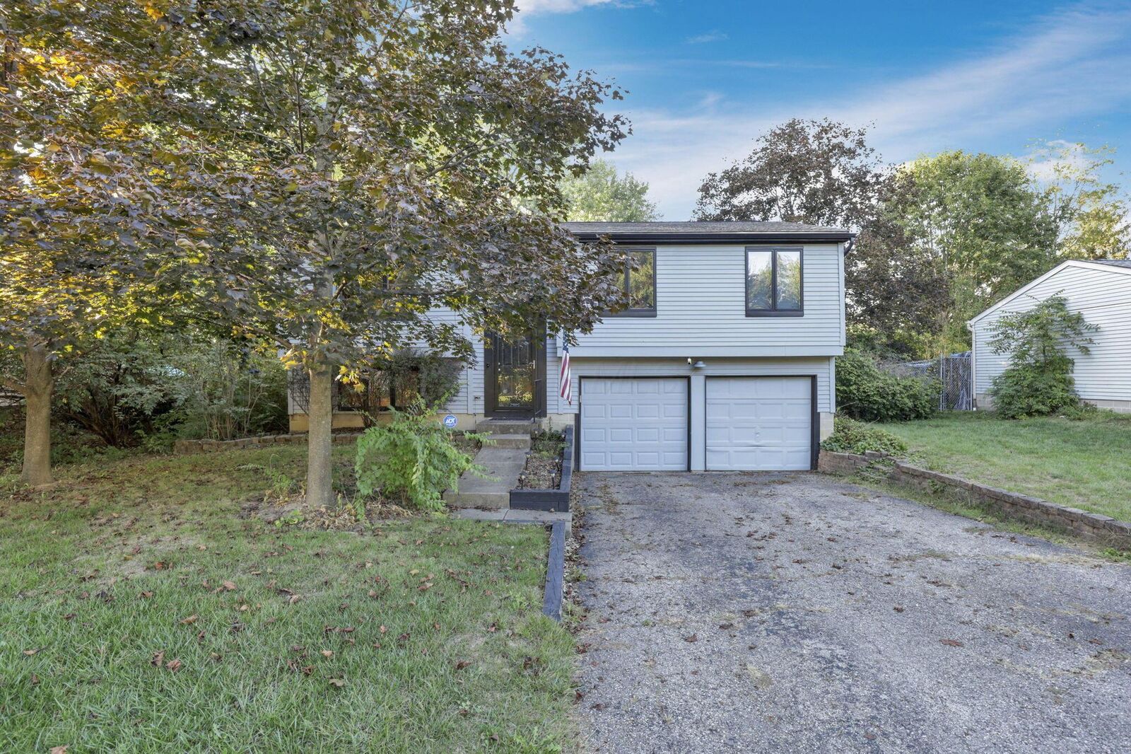 Property Photo:  1017 Newfields Lane  OH 43081 