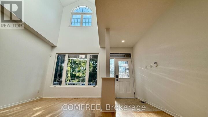 Property Photo:  141 Stedman Street  ON K1T 0B4 