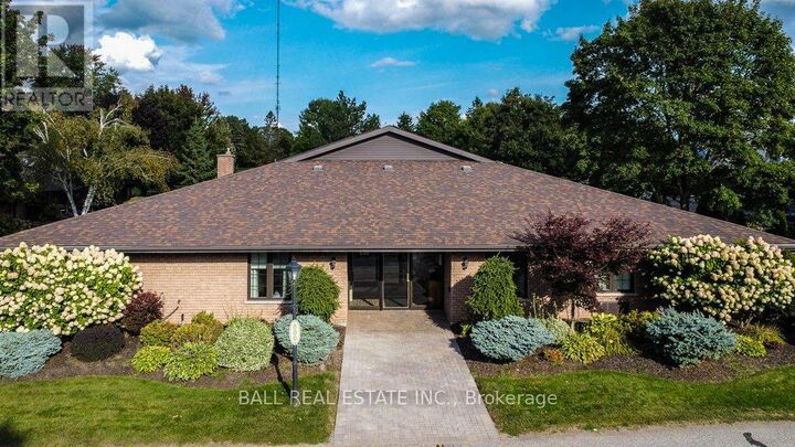 Property Photo:  680 Whitaker Street 10  ON K9H 7J9 