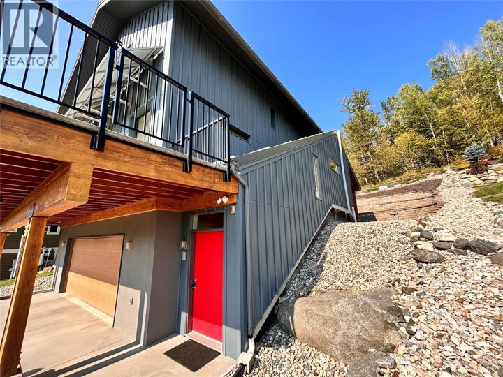 Property Photo: 1006 Silvertip Road BC V0G 1Y0