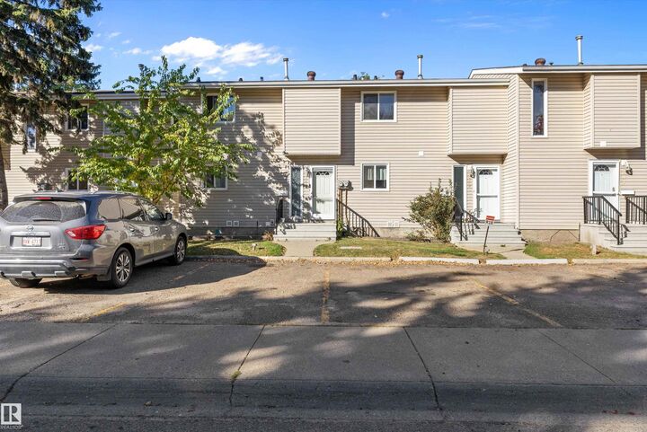 Property Photo:  87 Brookwood Drive 143  AB T7X 1A8 