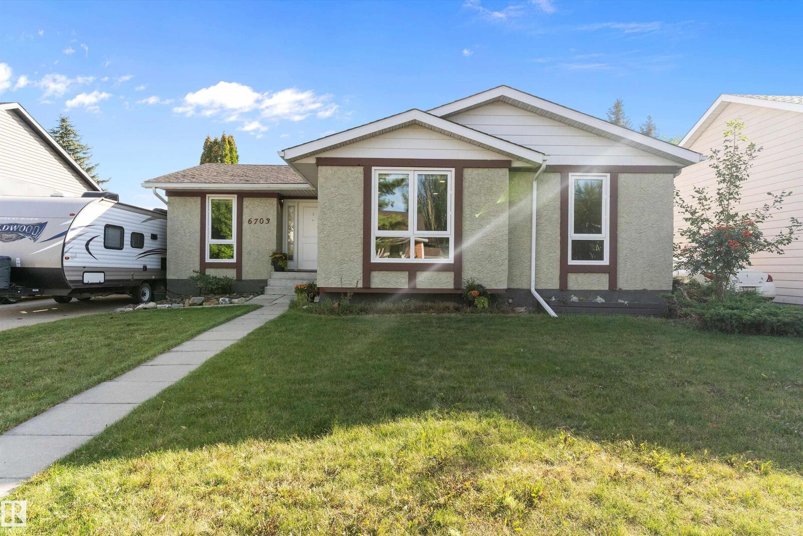 Property Photo:  6703 182 Street NW  AB T5T 2C3 