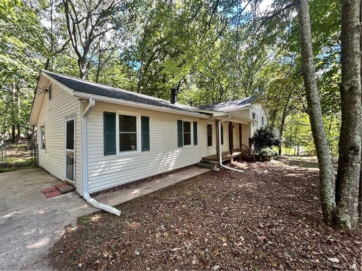 Property Photo:  1735 Gordon Road  GA 30040 
