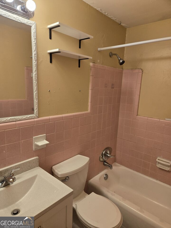 Property Photo: 2242 Polar Rock Place SW GA 30315