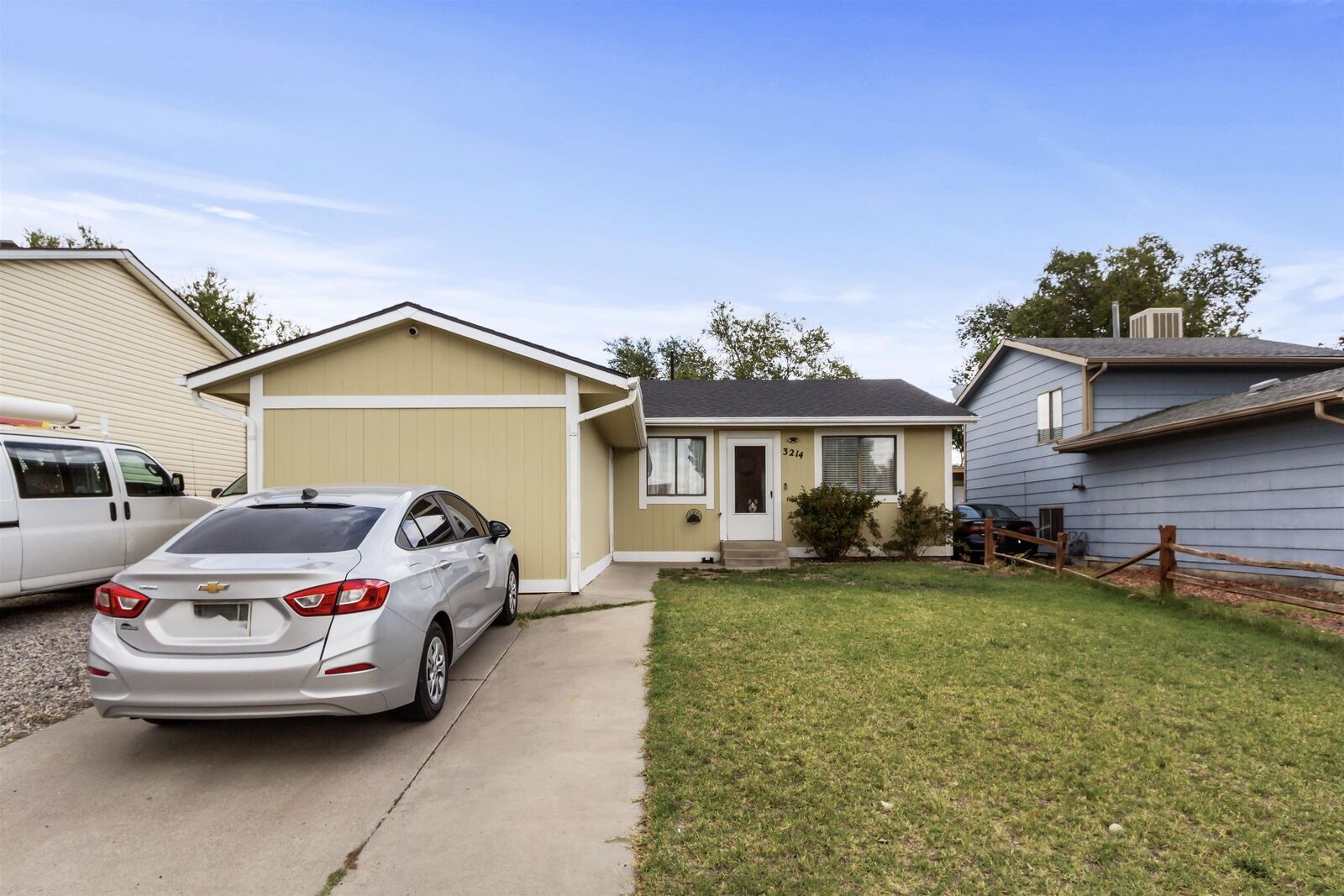 Property Photo: 3214 Bunting Avenue CO 81520