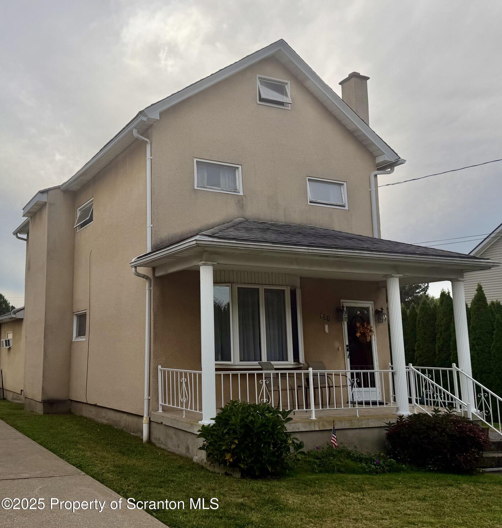 Property Photo: 921 Prince Street PA 18517