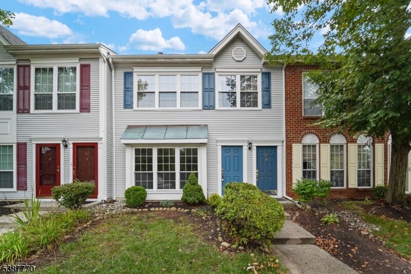 Property Photo:  21 Gregory Ln  NJ 08823 