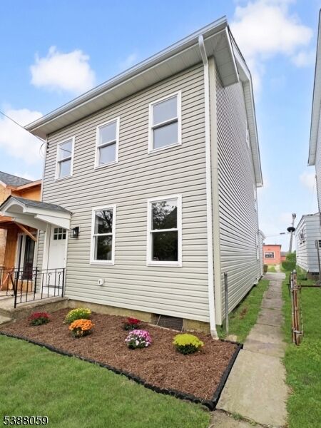 Property Photo:  86 Heckman St  NJ 08865 