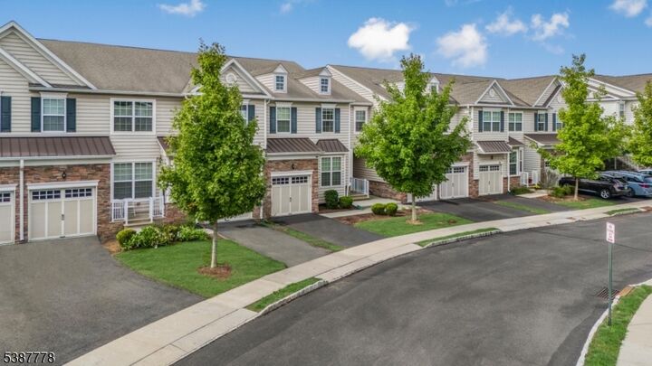 Property Photo: 11 Cortland Place NJ 08558