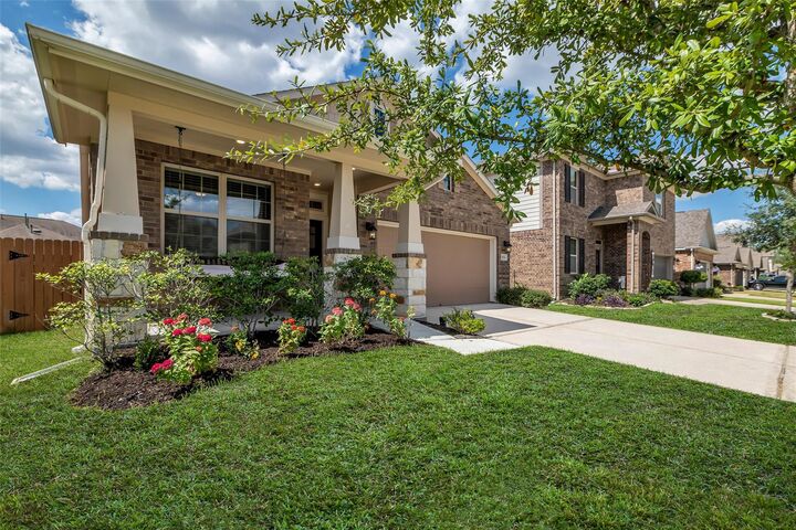 Property Photo: 28044 Dove Chase Drive TX 77386