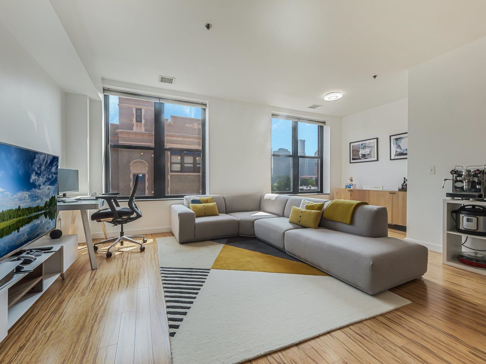 Property Photo:  232 Pavonia Ave 517  NJ 07302 