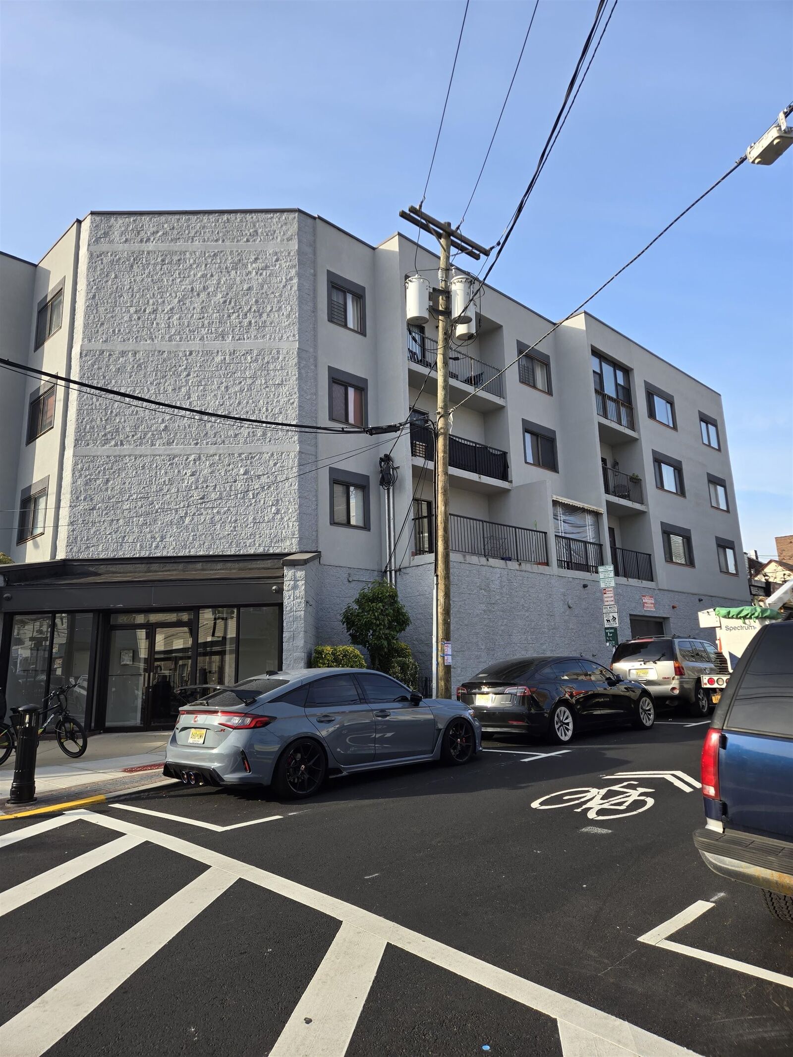 Property Photo:  200 43rd St 207  NJ 07087 