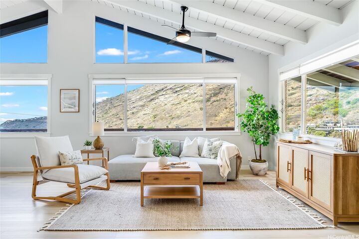 Property Photo:  817 Ekoa Place  HI 96821 