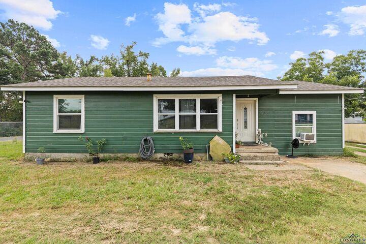 Property Photo:  214 Fairview Street  TX 75672 