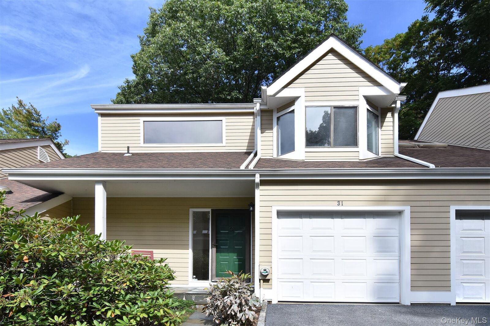 Property Photo:  31 Westwood Close  NY 10533 