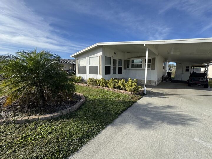 Property Photo:  9138 Lake Point Boulevard  FL 33898