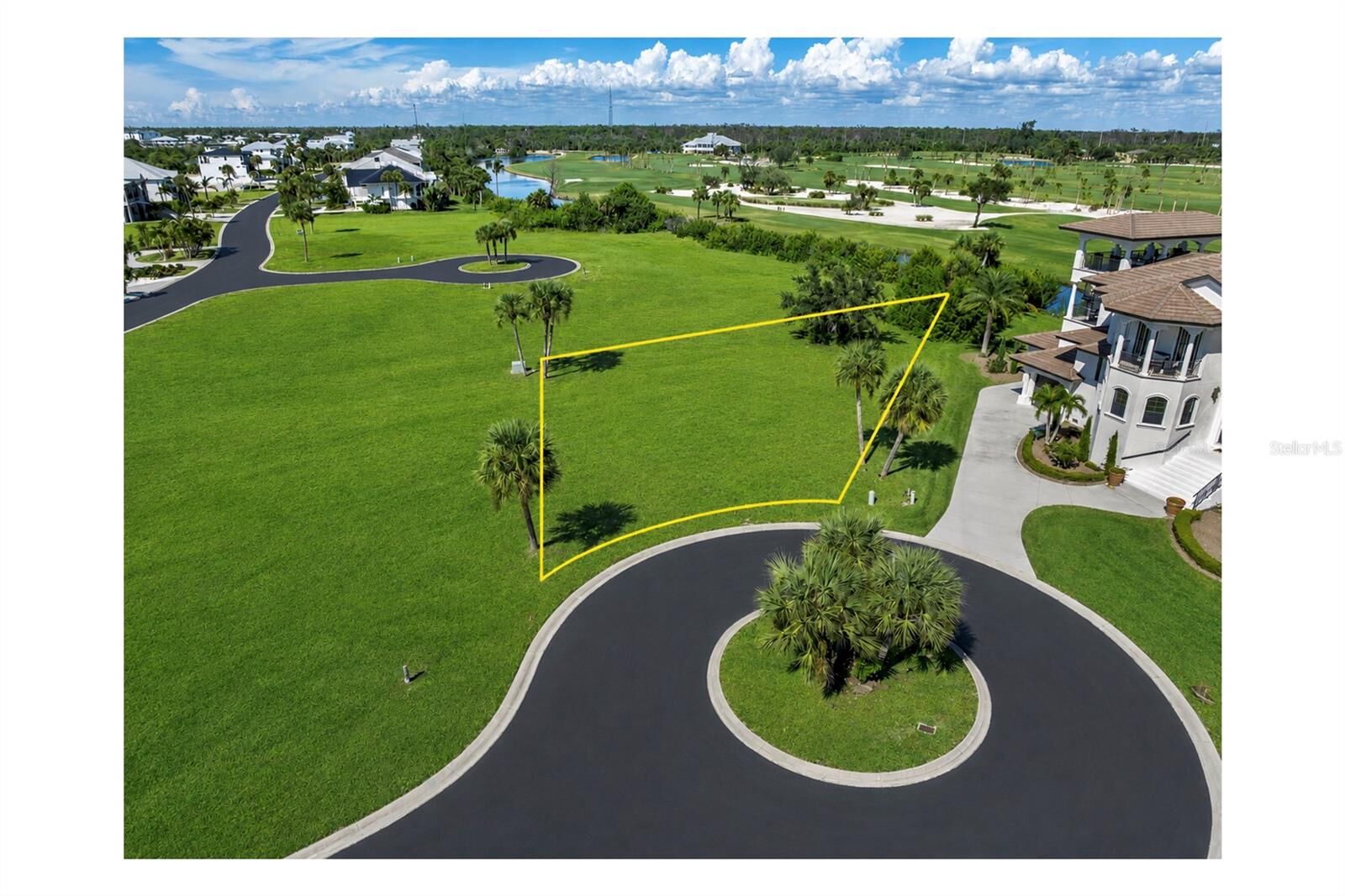 Property Photo: 9310 Talon Court FL 34224