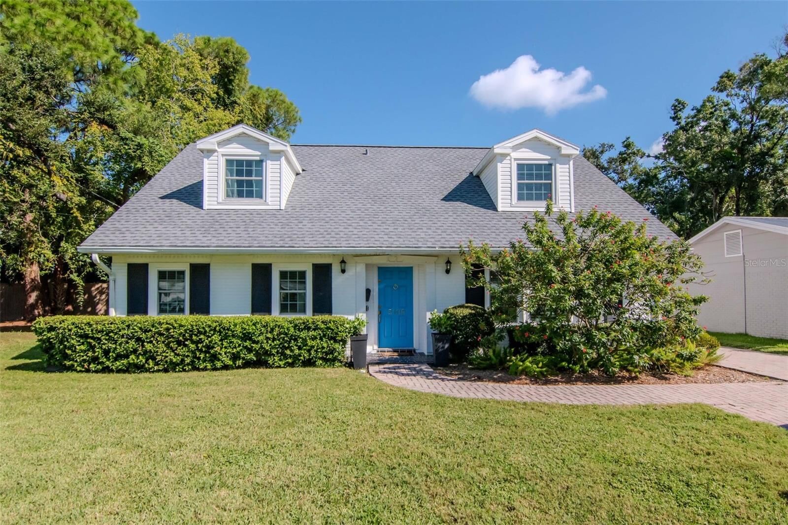 Property Photo:  5109 W Cleveland Street  FL 33609 